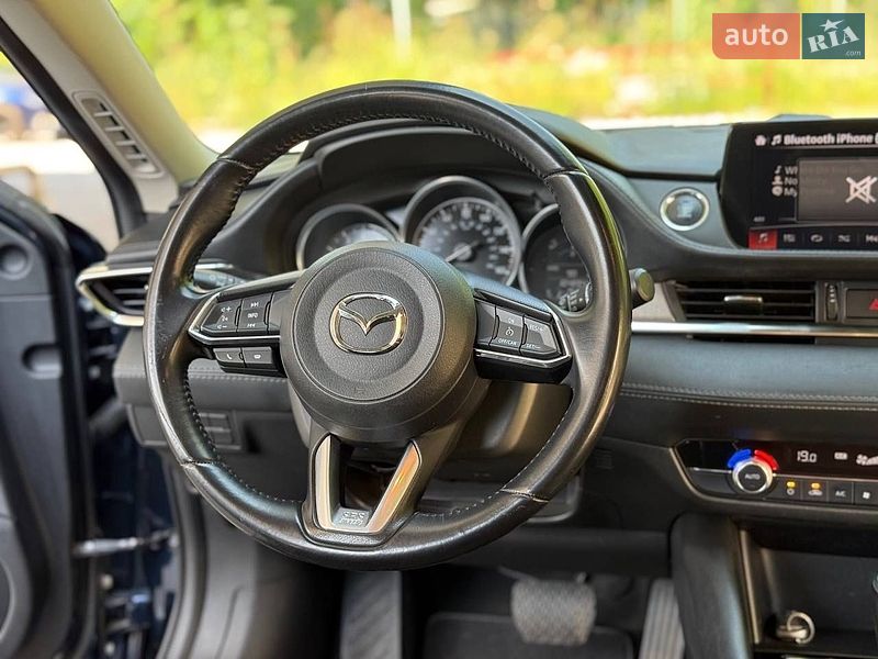 Седан Mazda 6 2018 в Днепре