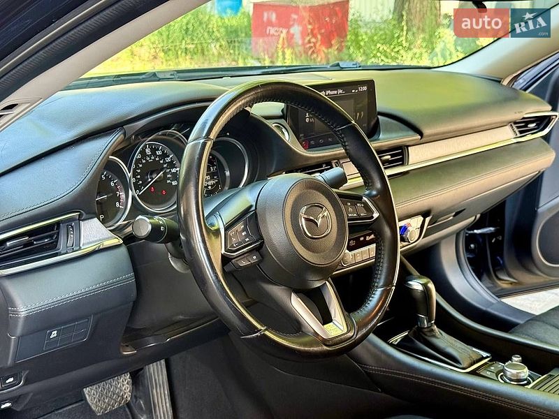 Седан Mazda 6 2018 в Днепре