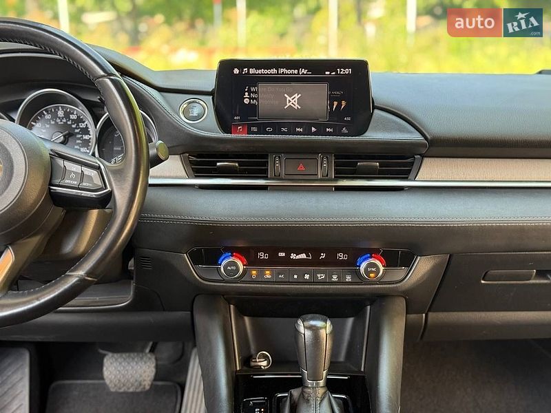 Седан Mazda 6 2018 в Днепре