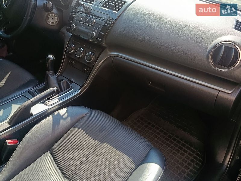 Универсал Mazda 6 2010 в Киеве