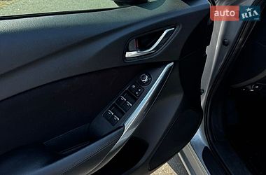 Седан Mazda 6 2016 в Чернівцях