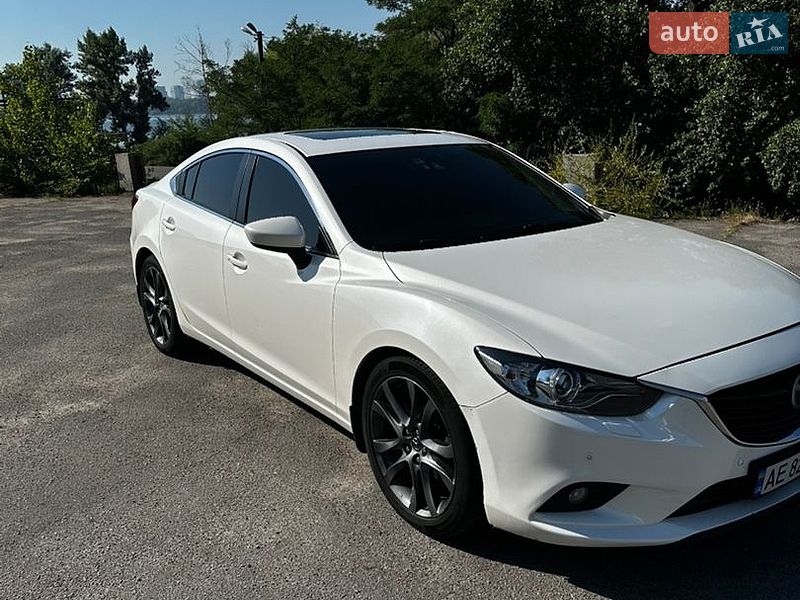 Седан Mazda 6 2014 в Днепре