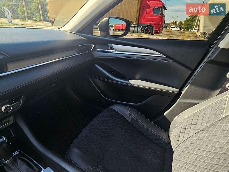 Седан Mazda 6 2018 в Сумах