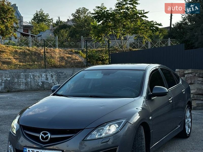 Седан Mazda 6 2008 в Волочиске