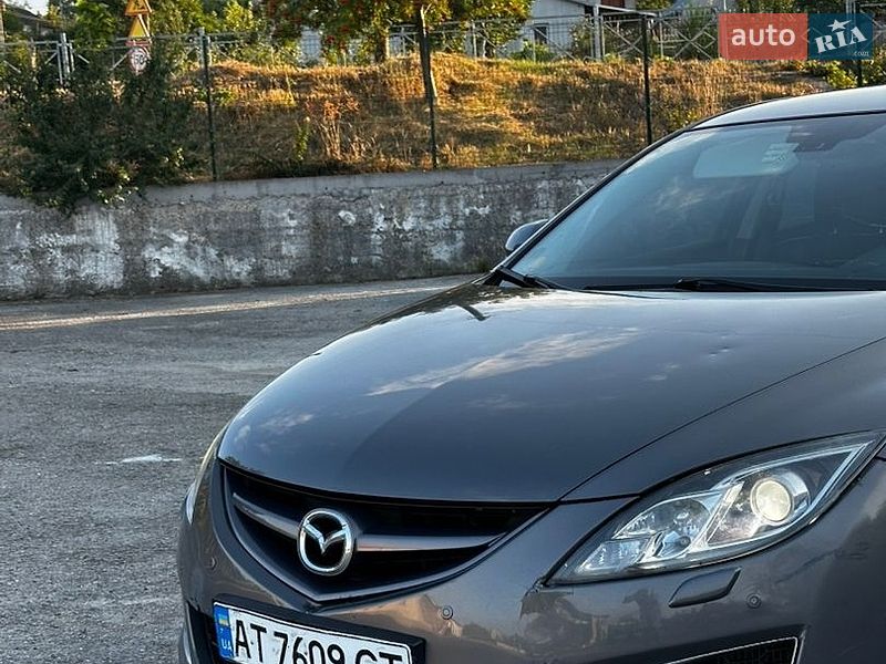 Седан Mazda 6 2008 в Волочиске