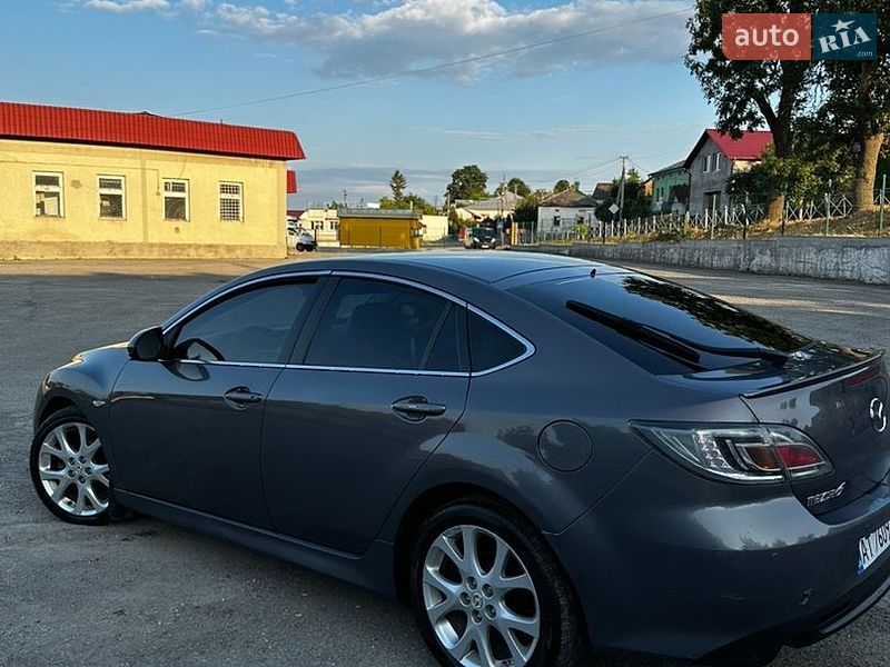Седан Mazda 6 2008 в Волочиске