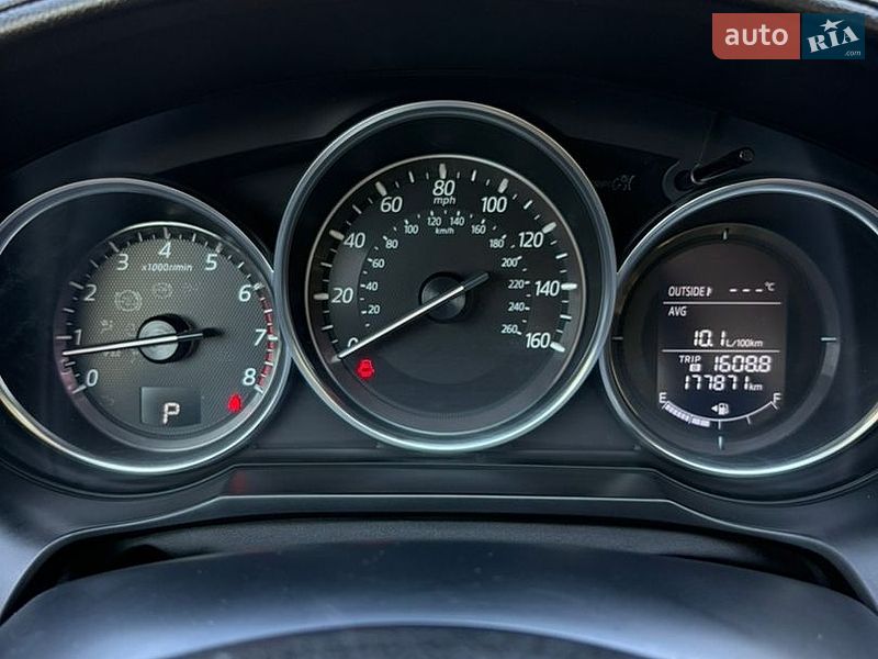 Седан Mazda 6 2016 в Днепре