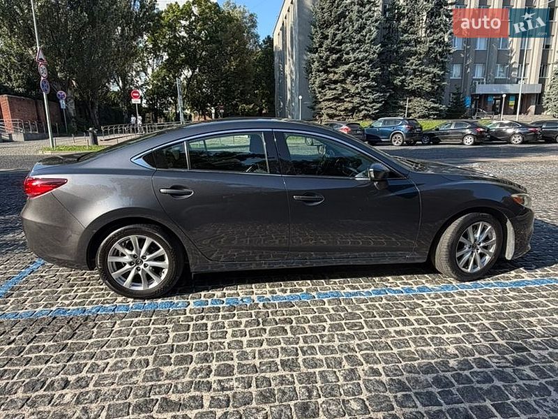 Седан Mazda 6 2016 в Днепре