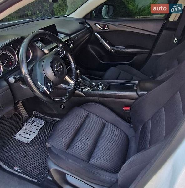 Седан Mazda 6 2017 в Николаеве