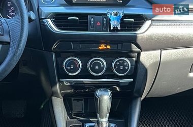 Седан Mazda 6 2015 в Львові