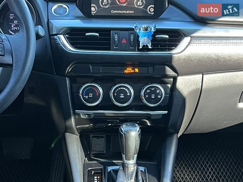 Седан Mazda 6 2015 в Львові