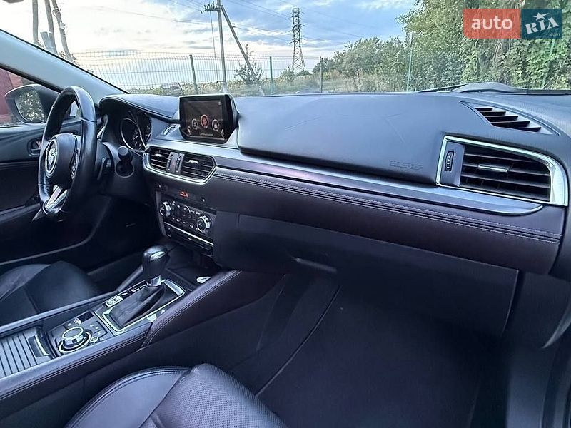 Седан Mazda 6 2016 в Бершади