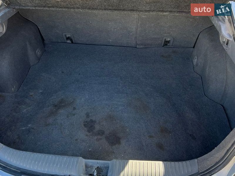 Ліфтбек Mazda 6 2003 в Золочеві