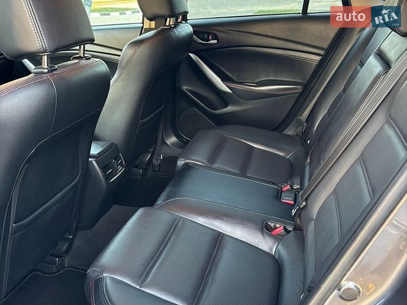 Універсал Mazda 6 2013 в Рівному
