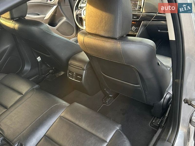 Седан Mazda 6 2013 в Рівному