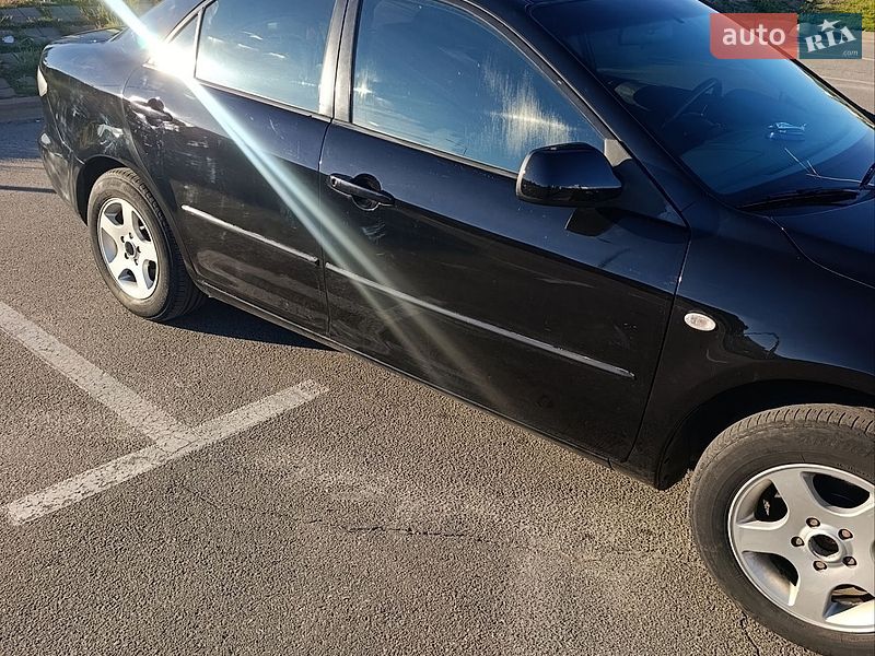 Седан Mazda 6 2003 в Киеве