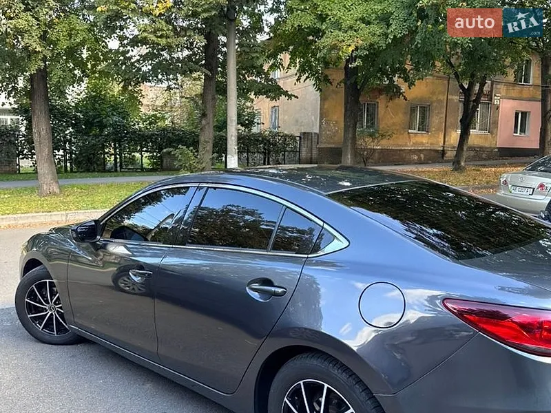 Mazda 6