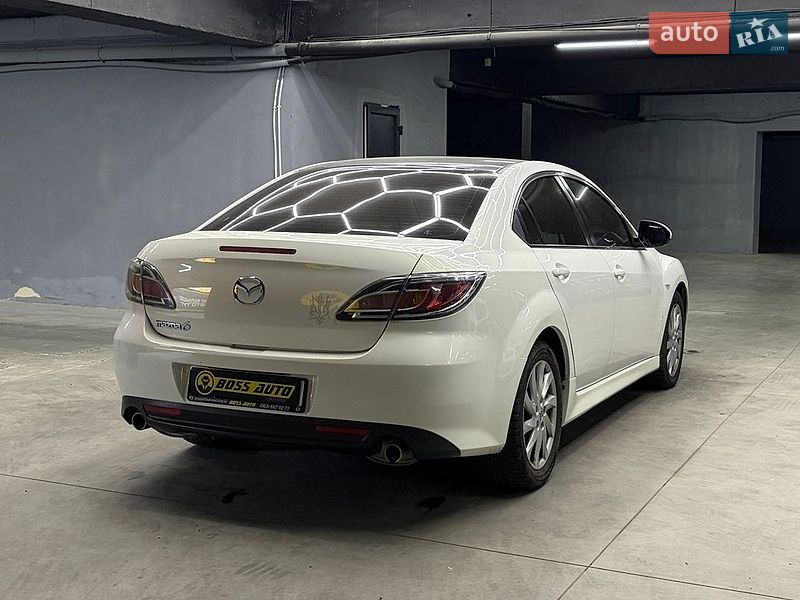 Седан Mazda 6 2010 в Черновцах