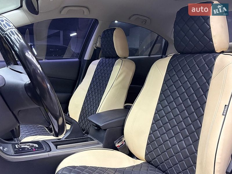 Седан Mazda 6 2010 в Черновцах