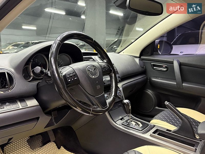 Седан Mazda 6 2010 в Черновцах