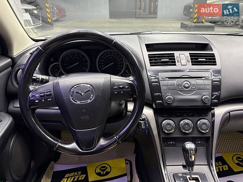 Седан Mazda 6 2010 в Черновцах
