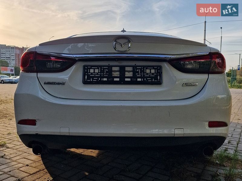 Седан Mazda 6 2013 в Днепре