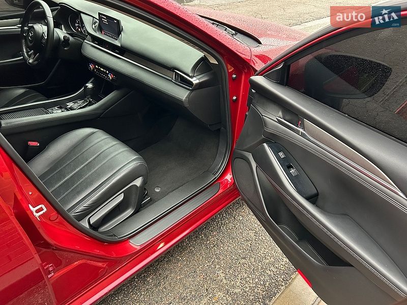 Седан Mazda 6 2018 в Днепре