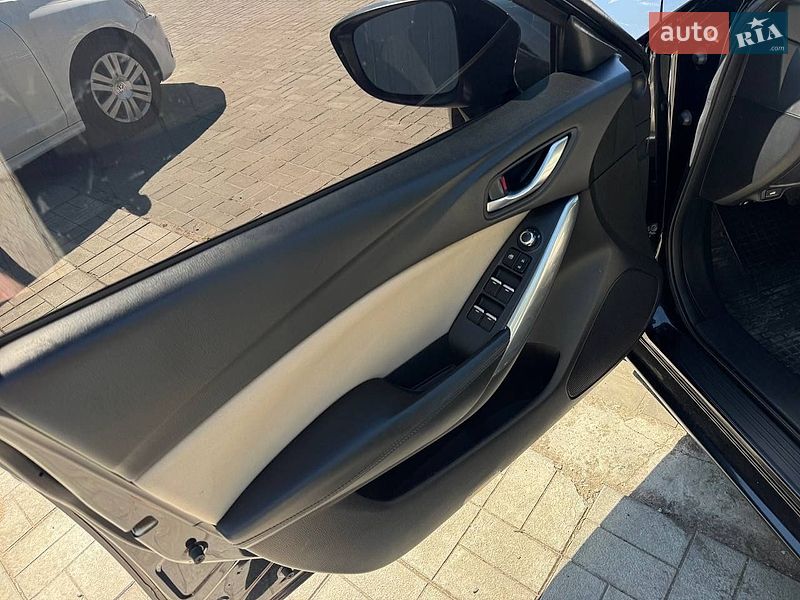 Седан Mazda 6 2016 в Дніпрі