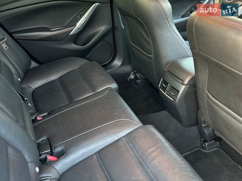 Седан Mazda 6 2014 в Луцьку