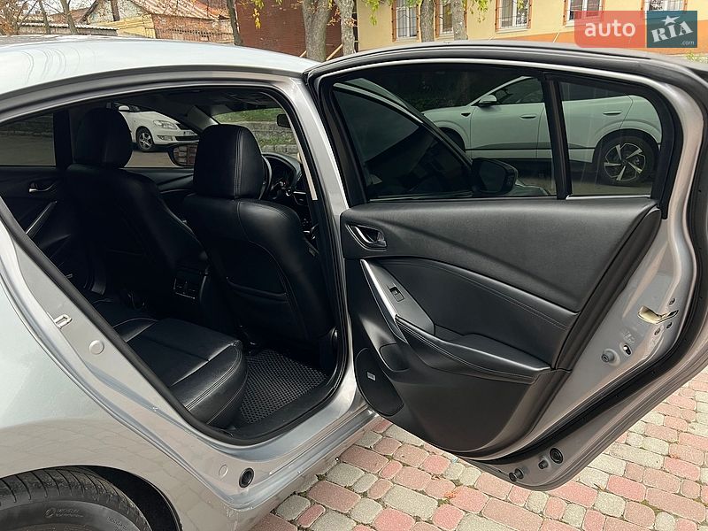 Седан Mazda 6 2013 в Дніпрі