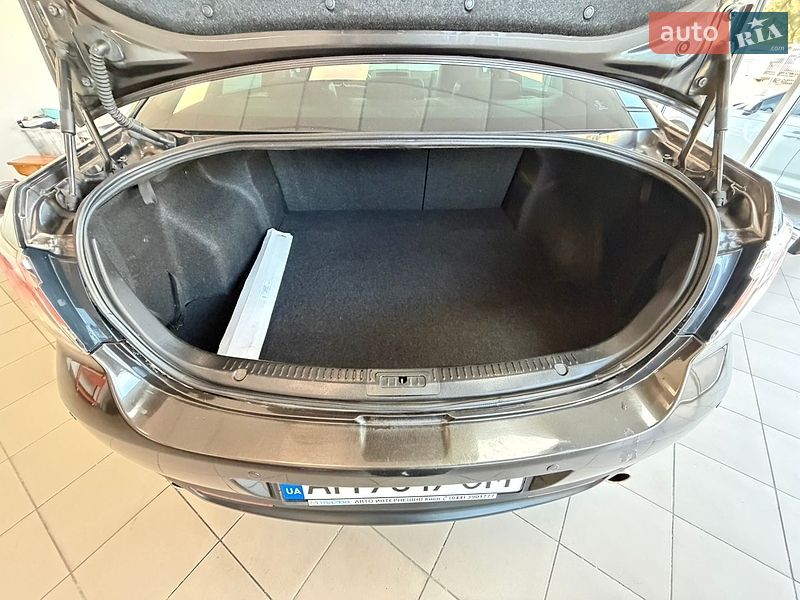 Седан Mazda 6 2012 в Запоріжжі