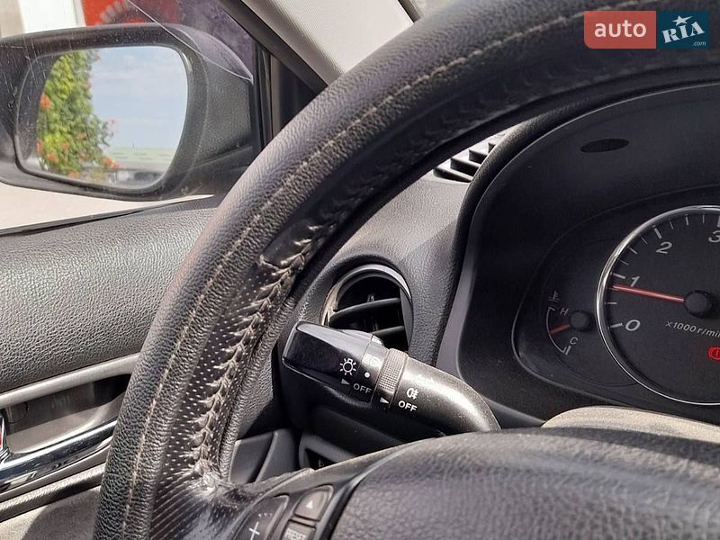 Лифтбек Mazda 6 2003 в Днепре