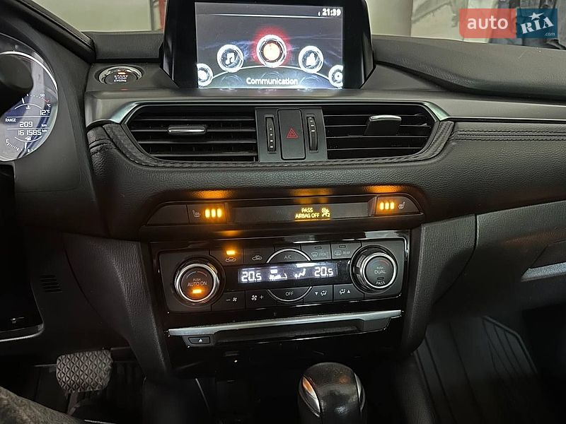 Седан Mazda 6 2016 в Чернівцях