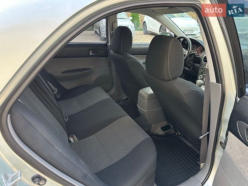 Седан Mazda 6 2003 в Виннице