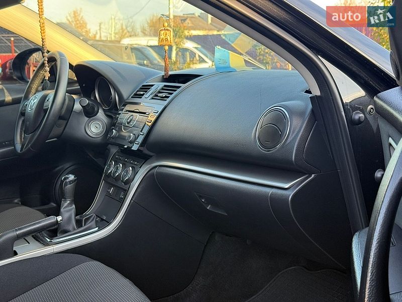 Седан Mazda 6 2010 в Дрогобыче