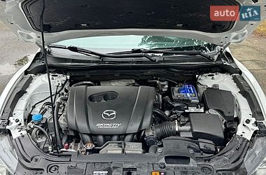 Седан Mazda 6 2014 в Умані