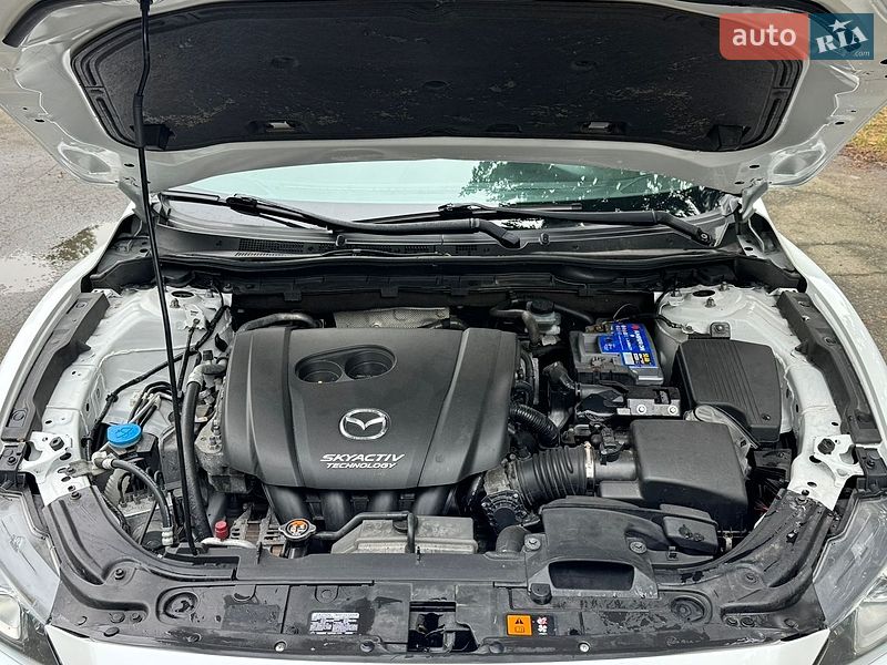 Седан Mazda 6 2014 в Умані