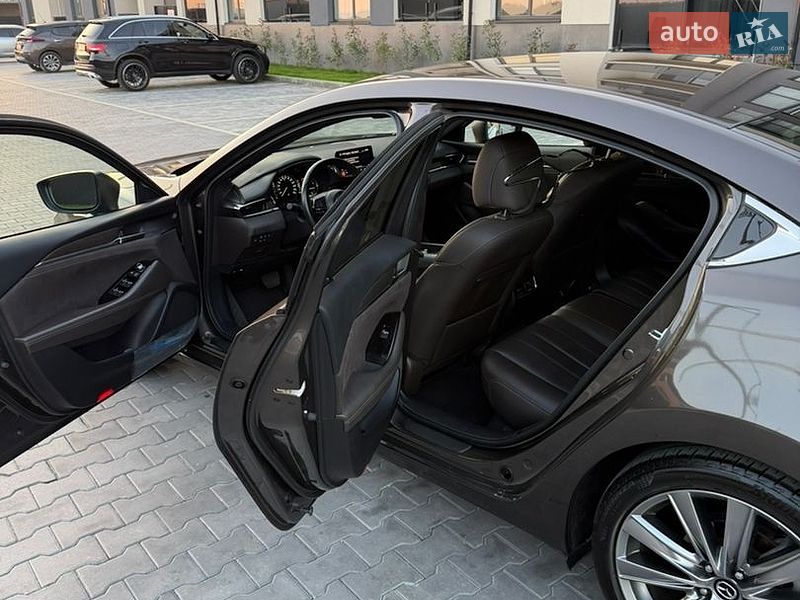 Седан Mazda 6 2018 в Ужгороді