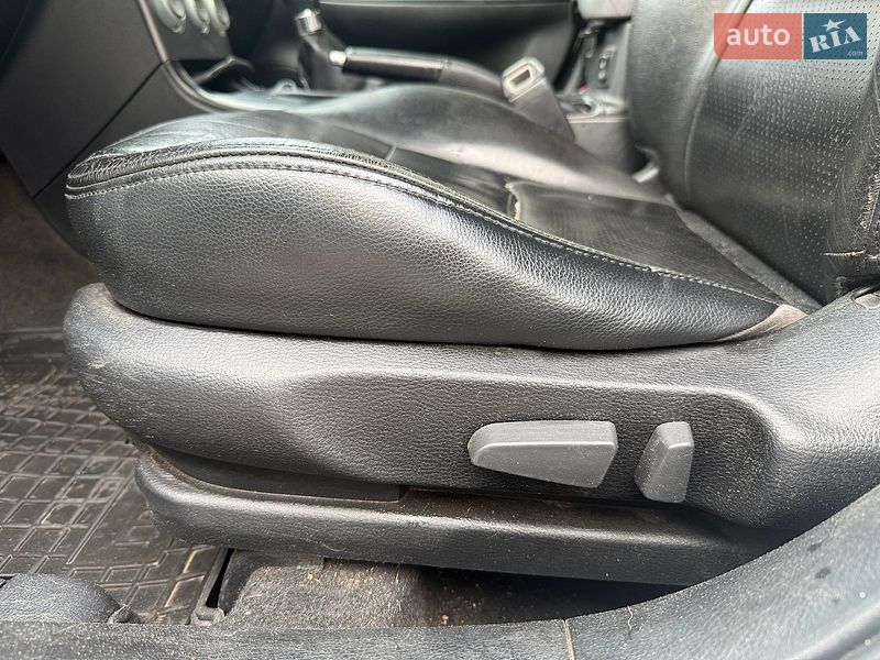 Седан Mazda 6 2003 в Дніпрі