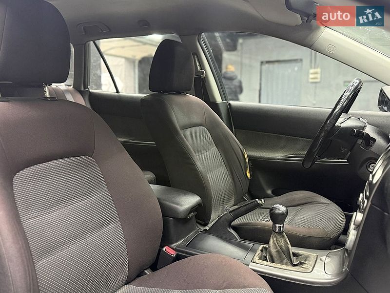 Універсал Mazda 6 2003 в Чернівцях фото 24 Універсал Mazda 6 2003 в Чернівцях