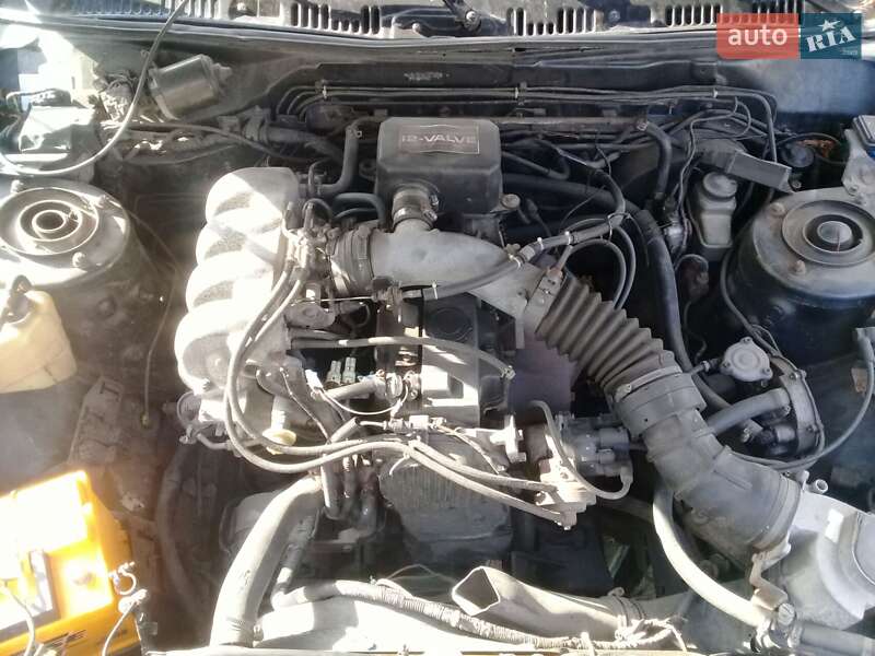 Седан Mazda 929 1987 в Дніпрі