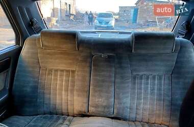 Седан Mazda 929 1988 в 