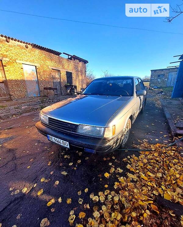 Седан Mazda 929 1988 в Миколаєві
