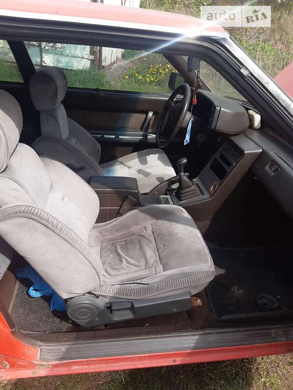 Купе Mazda 929 1983 в Хмельницком