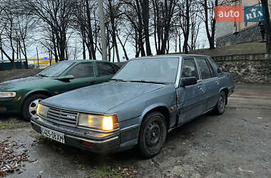 Универсал Mazda 929 1985 в Ровно