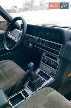 Седан Mazda 929 1988 в 