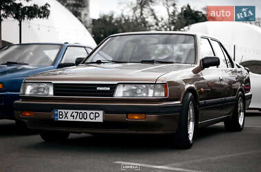 Седан Mazda 929 1987 в Хмельницькому
