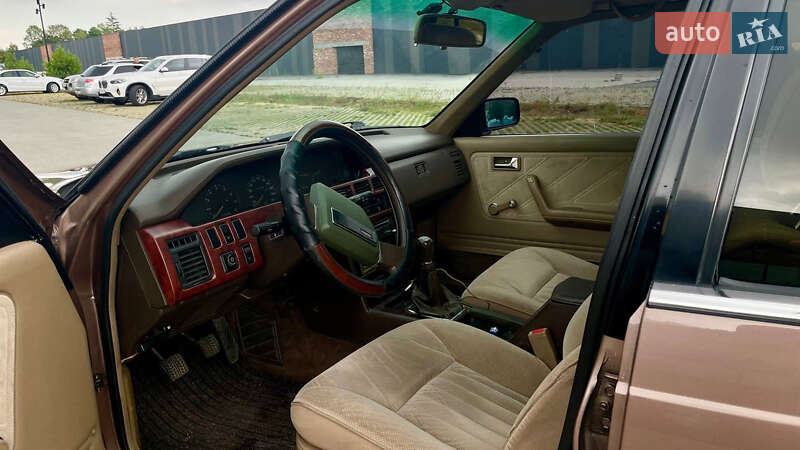 Седан Mazda 929 1987 в Хмельницком