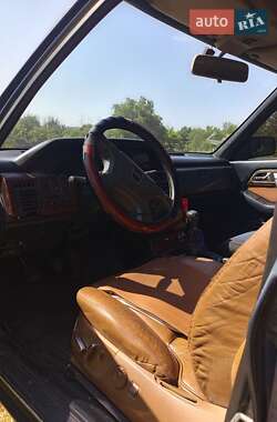 Седан Mazda 929 1988 в 