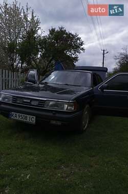 Седан Mazda 929 1988 в 